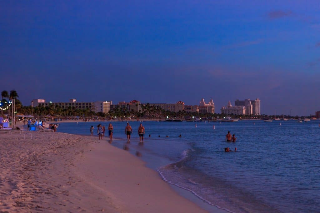 paddleboarding aruba