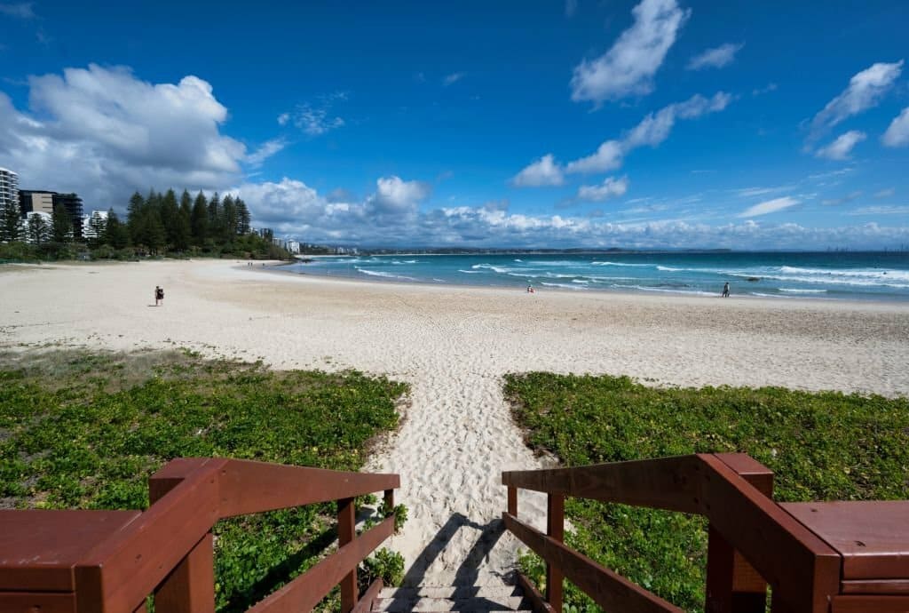 paddle boarding gold coast