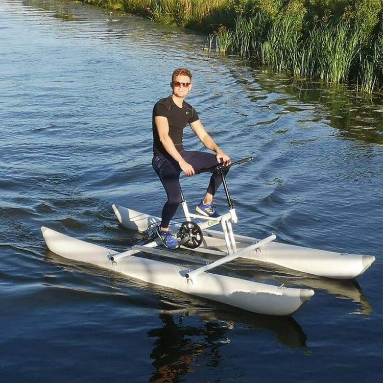 stand up paddle board with pedals